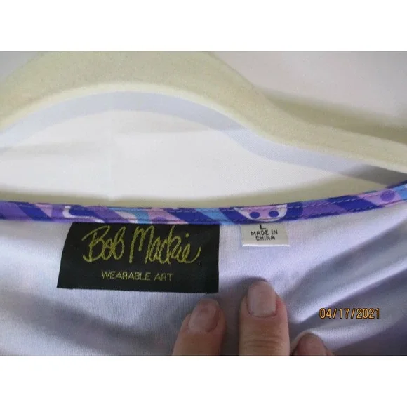 Bob Mackie Lavender and Sky Blue Blouse with White Liner & Beautiful Sleeves!!! - Picture 2 of 3